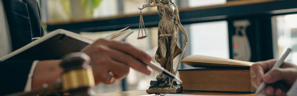 Male Attorneys Or Judges Consult Teams With Clients, Business And Legal Services. The Consultant Presents The Contract Signed With The Hammer Placed In Front And Concept Of Justice And Lawyer
